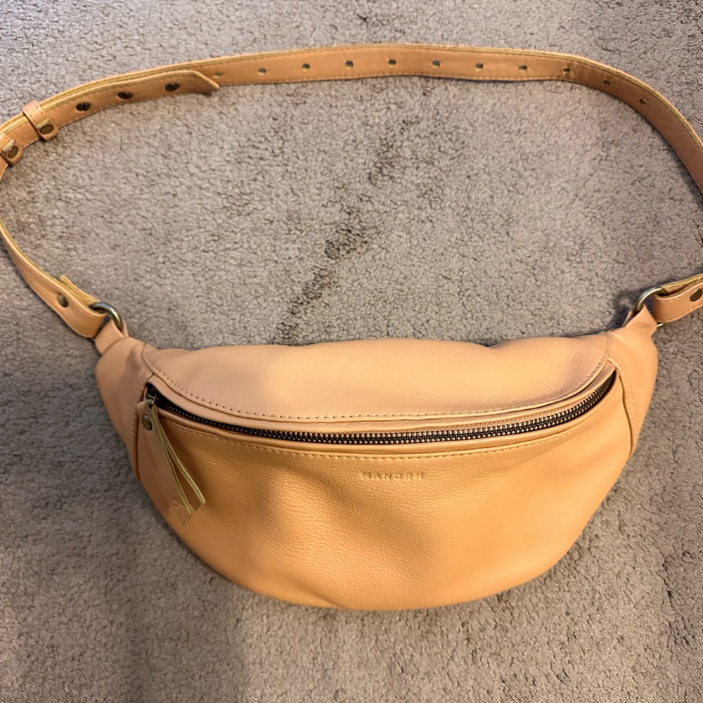 Mandrn Fanny Pack in Sand